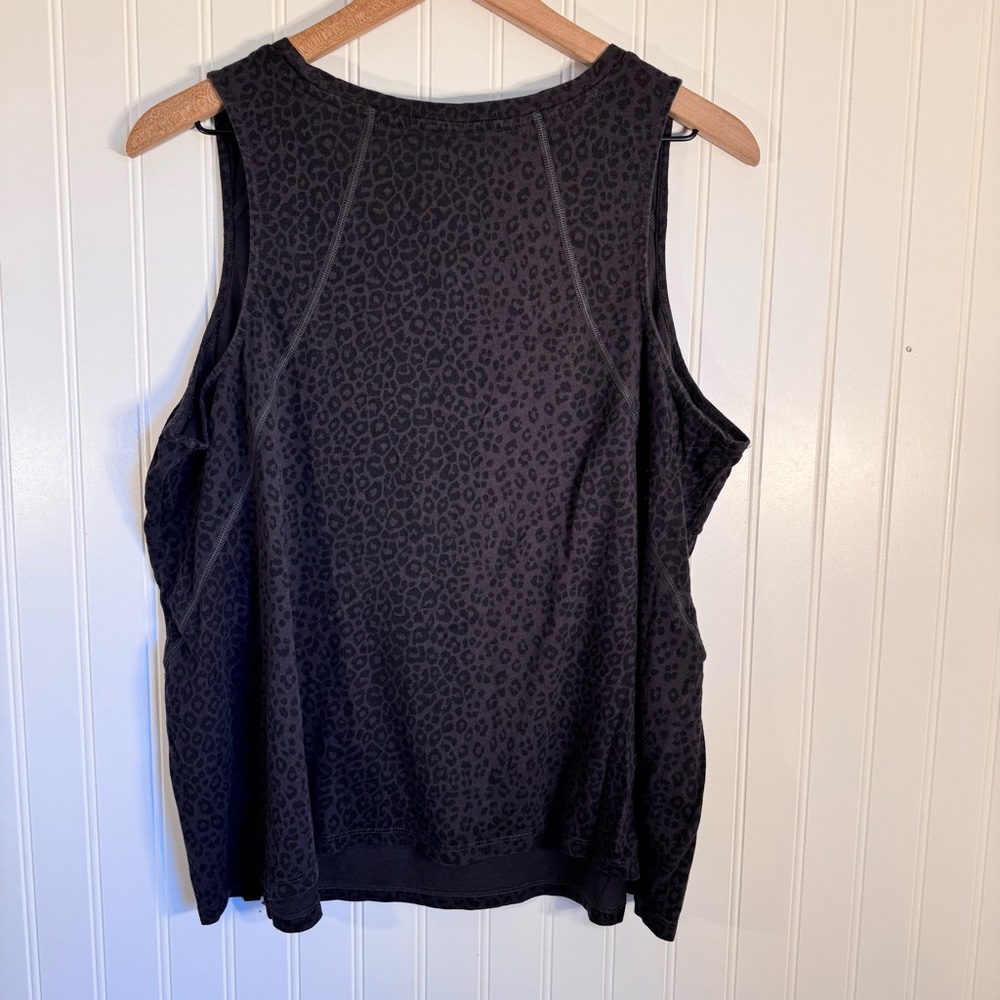 Happy Camper by Torrid Performance Cotton High Neck Leopard Active Tank Size 2X - Picture 5 of 8